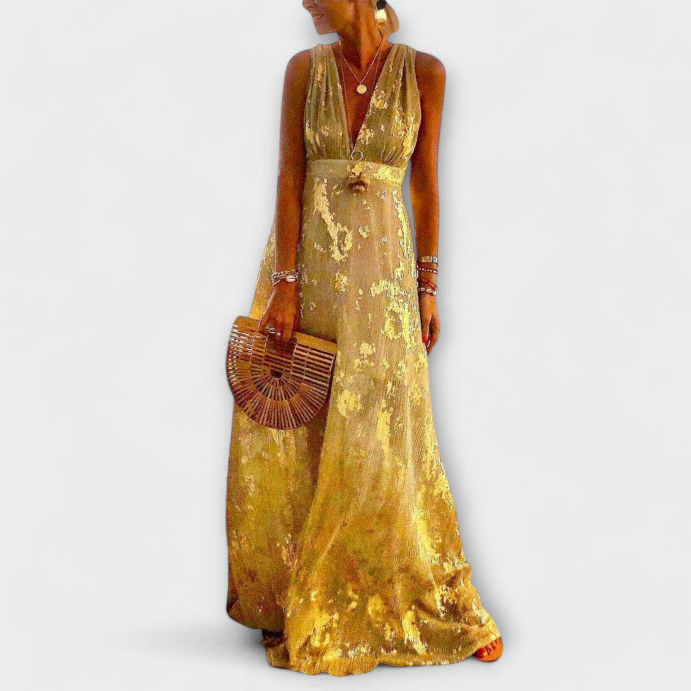 Sukienka z dekoltem w serek z cekinami