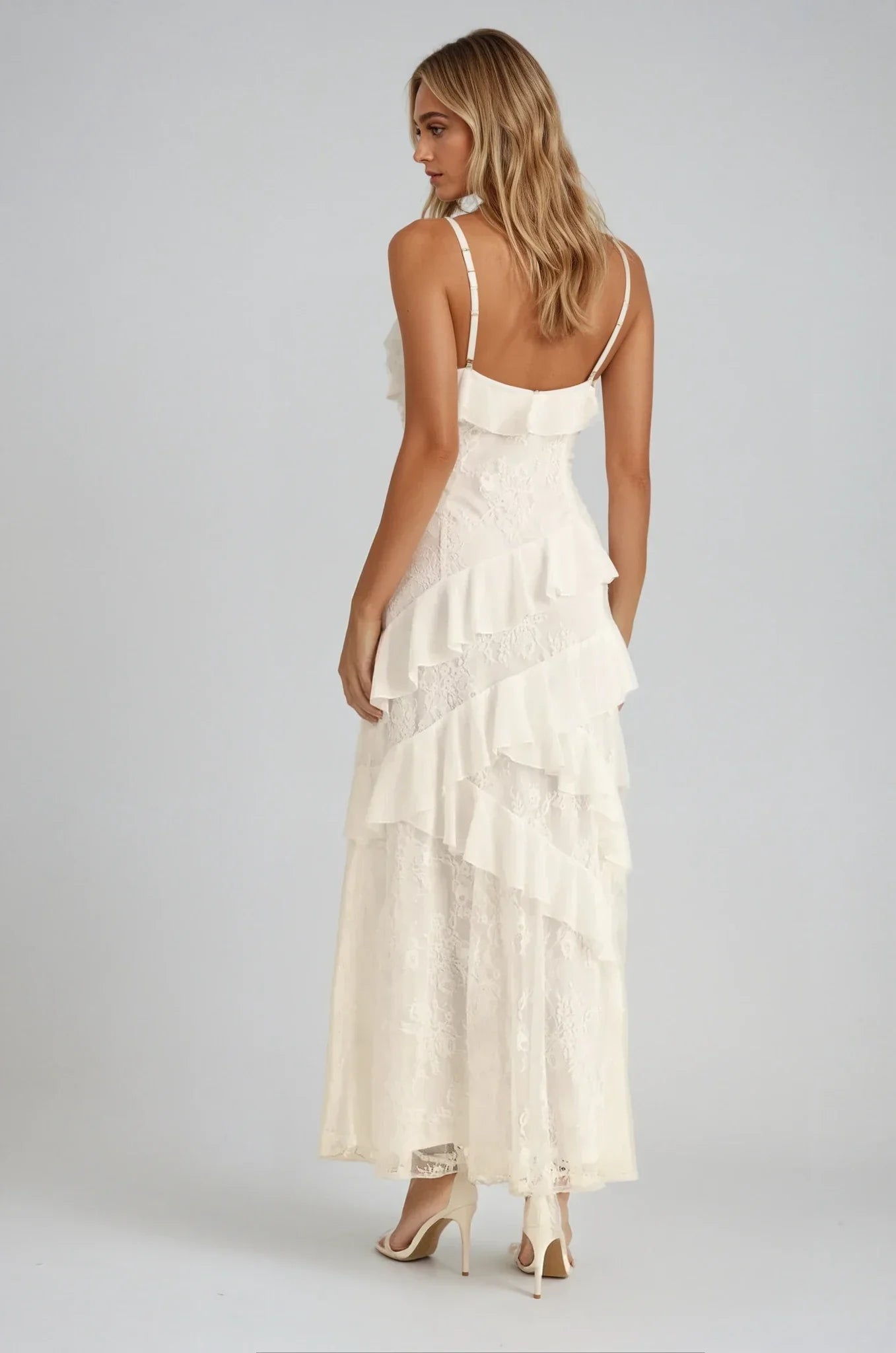 Maxi Sukienka z Falbanami