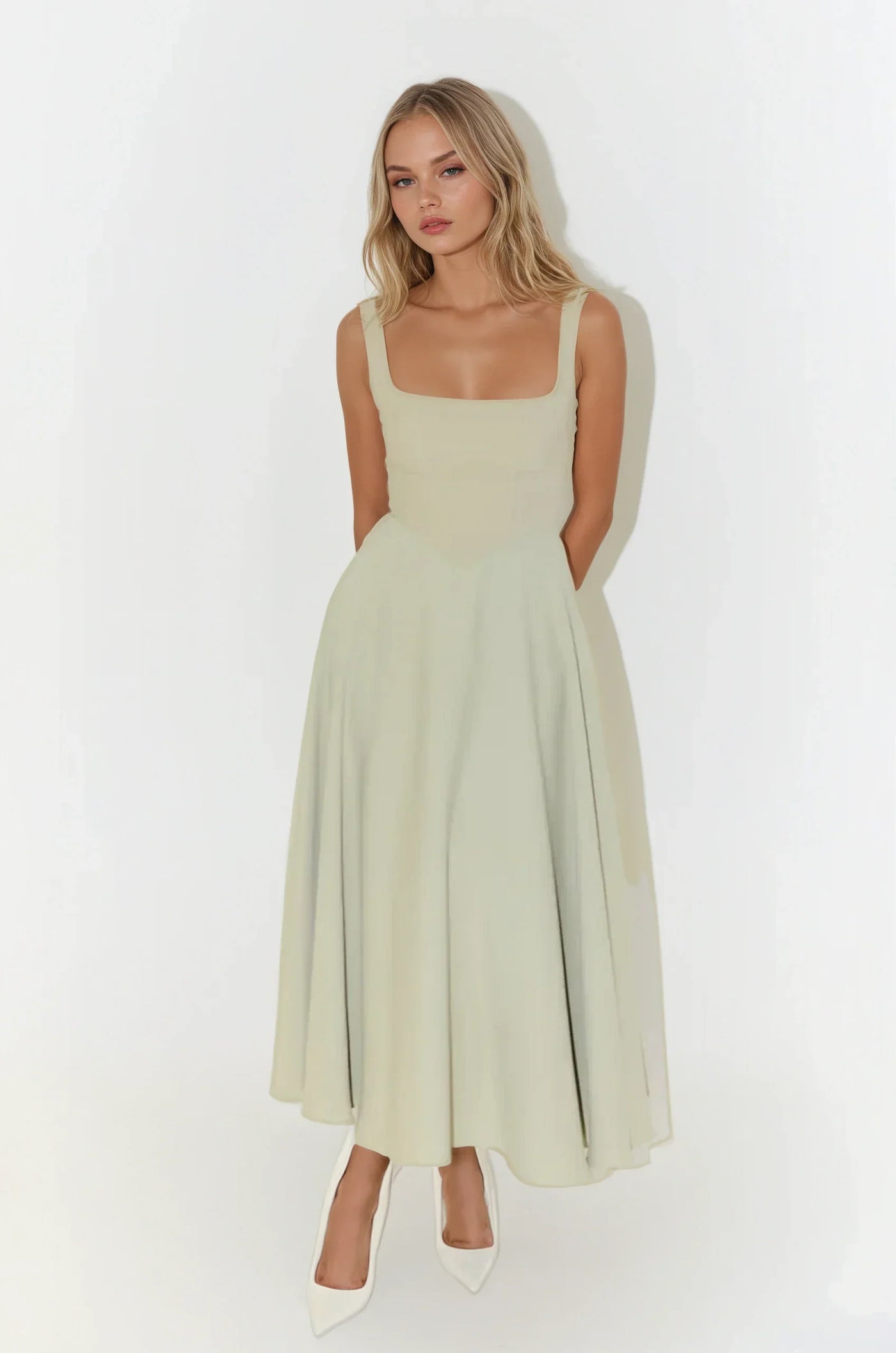 Elegancka Sukienka Midi