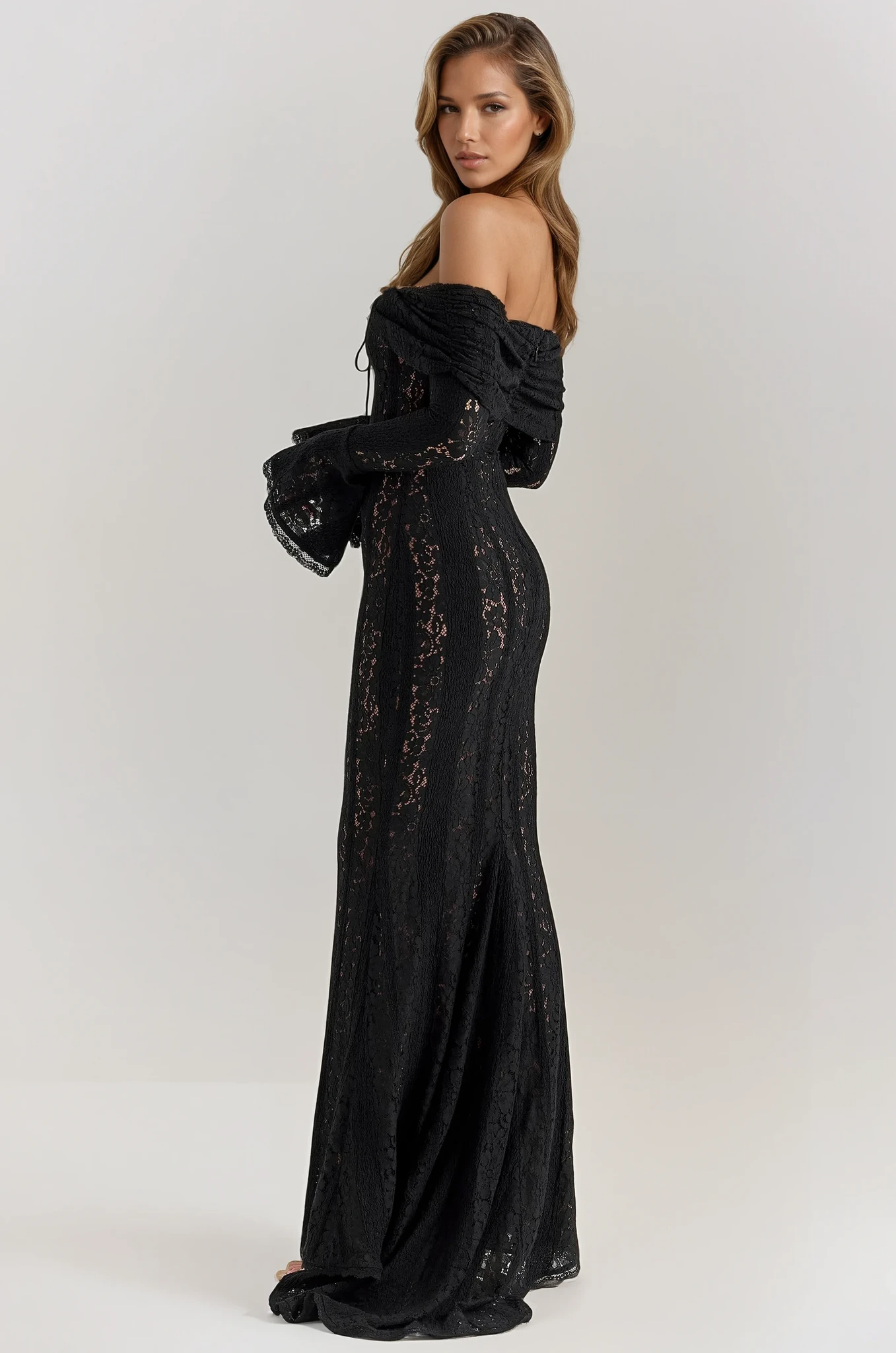 Sukienka Koronkowa Bez Ramiączek