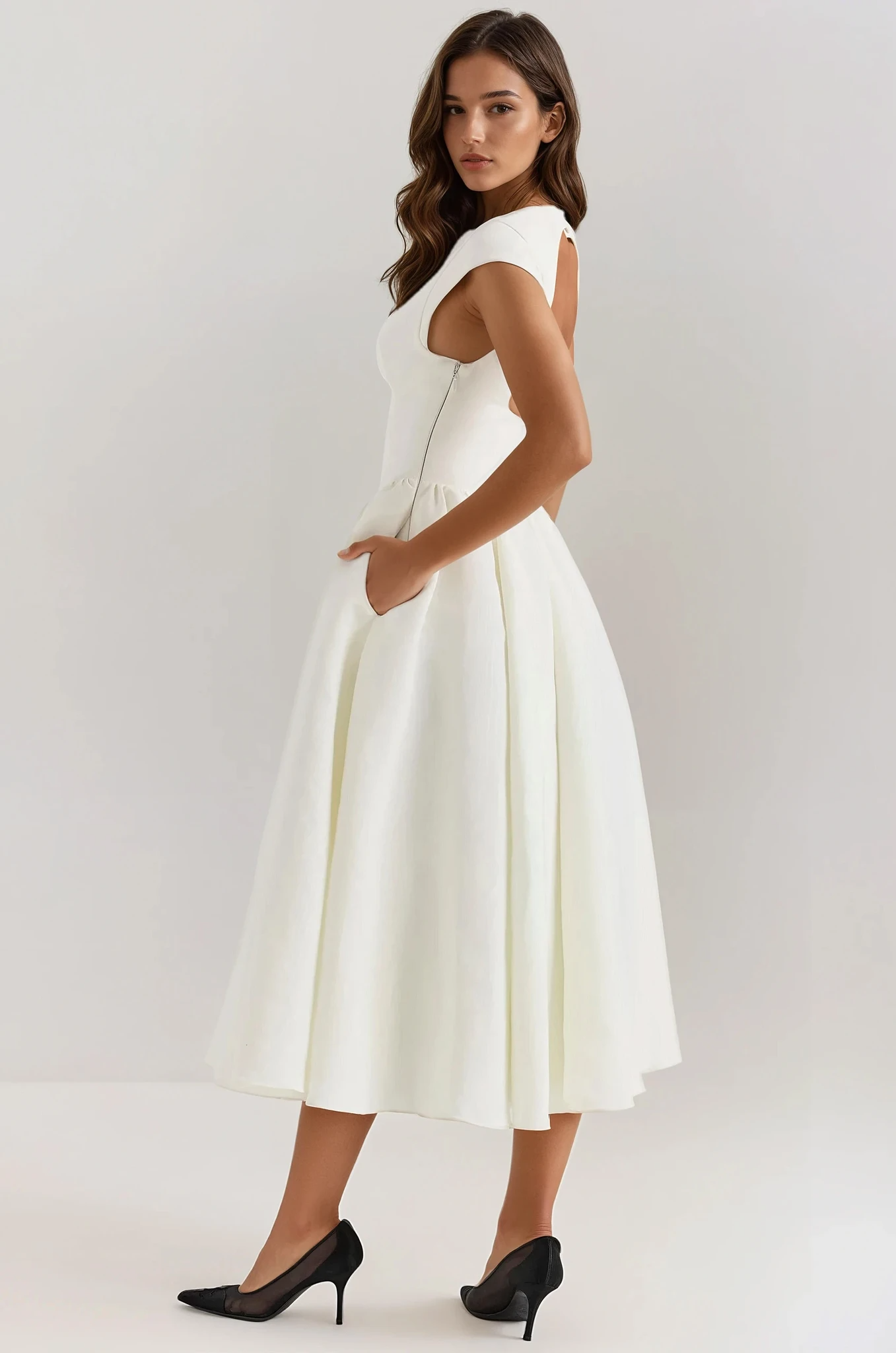 Sukienka Midi z Plisowaniem bez Pleców - Evangeline