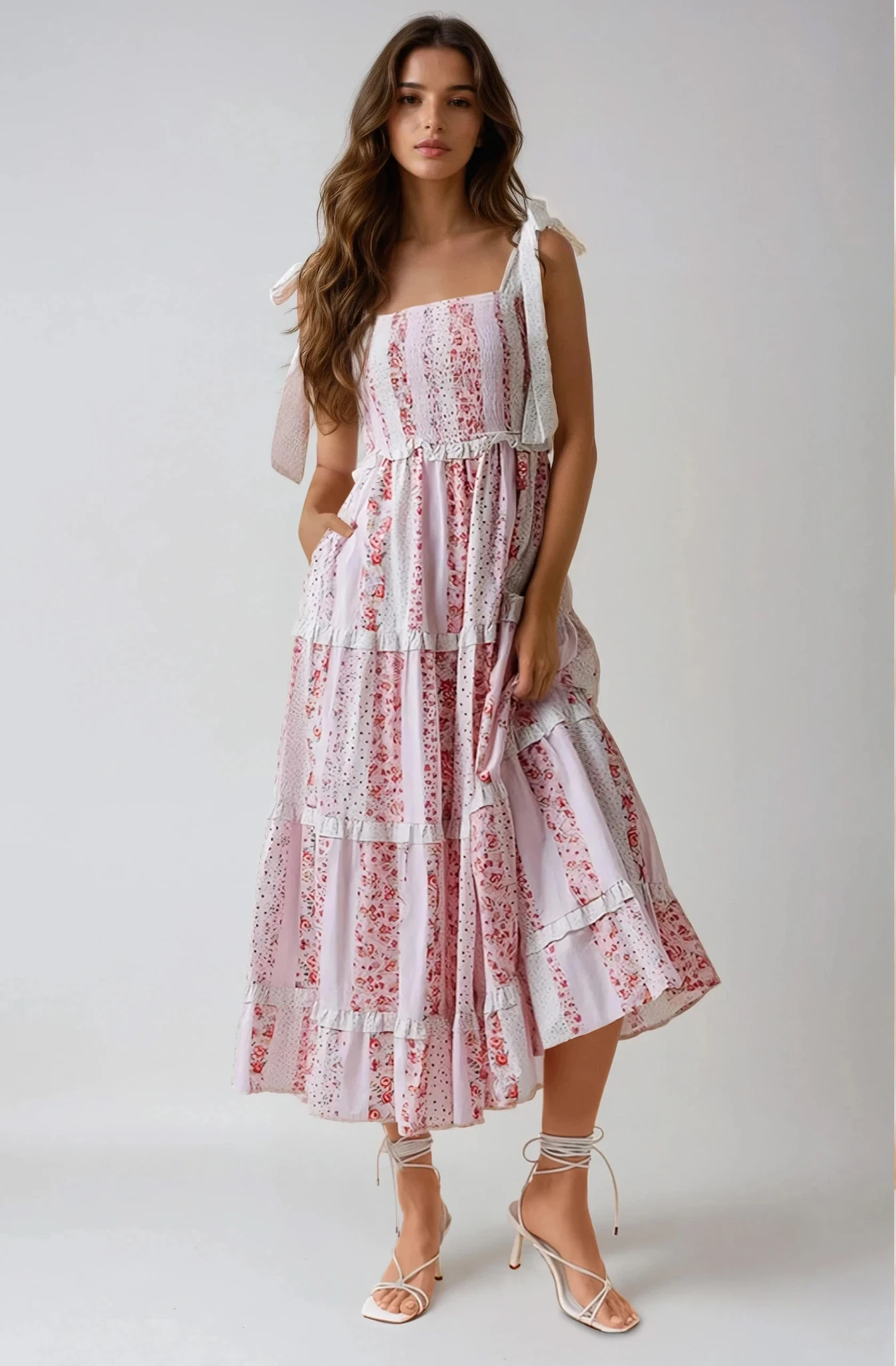 Sukienka Midi w Kwiatowy Patchwork