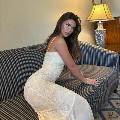 Sukienka Maxi z Marszczeniem i Koronką