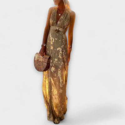 Sukienka z dekoltem w serek z cekinami